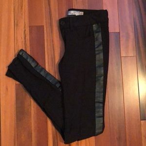 Paige Peg Super Skinny pant with faux leather